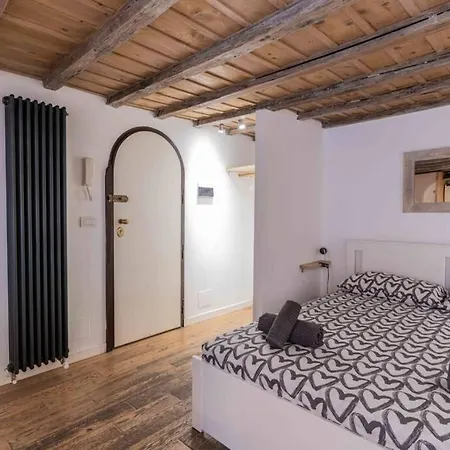 Biscione Loft Apartment Rome